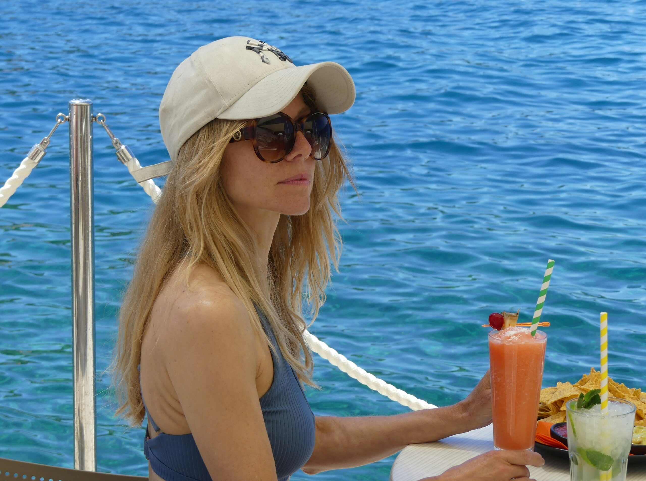 Celebrity Getaway: Famous Artist Chooses Namora Beach to Unwind