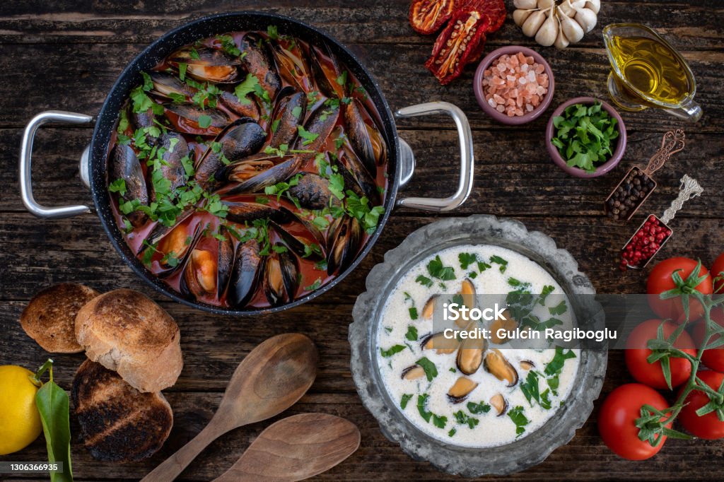 Healthy seafoods in the pan.